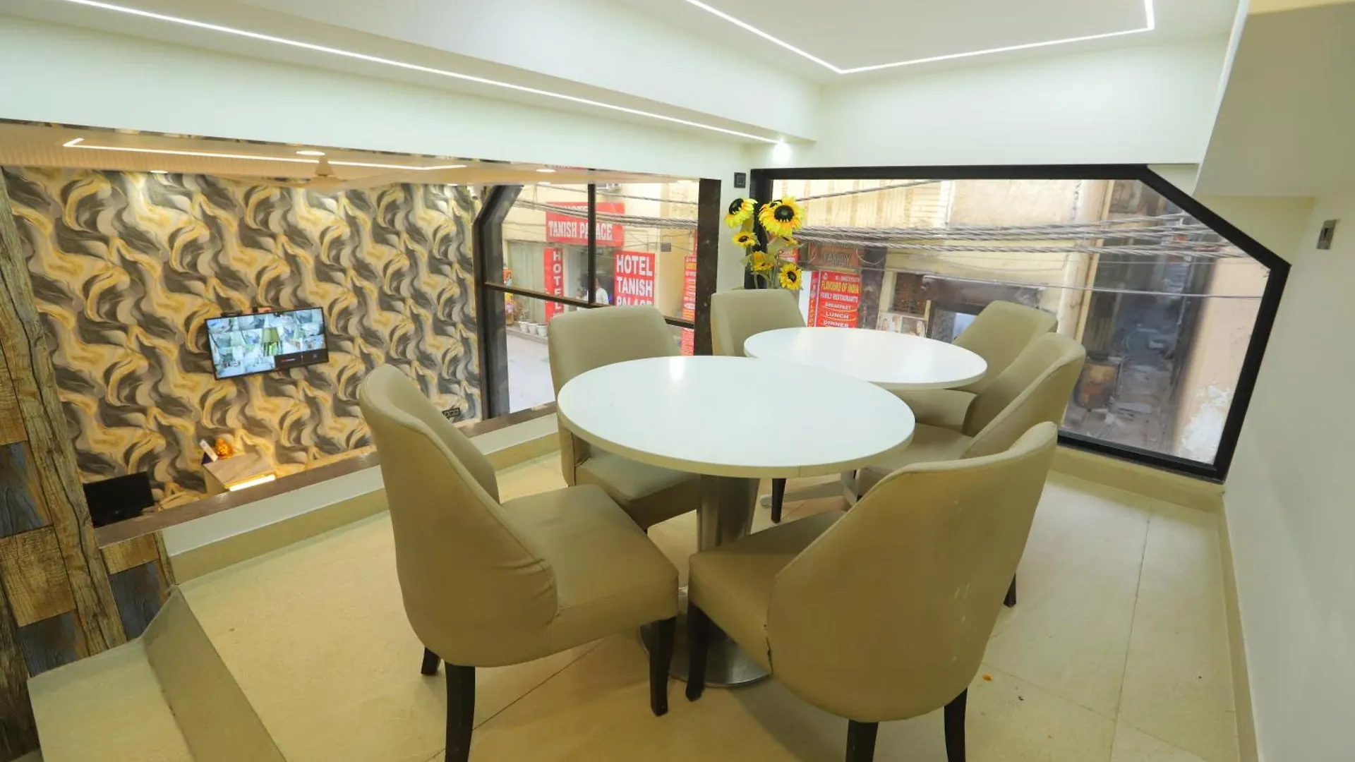 ***  Hotel Zed - Near Delhi Airport New Delhi India