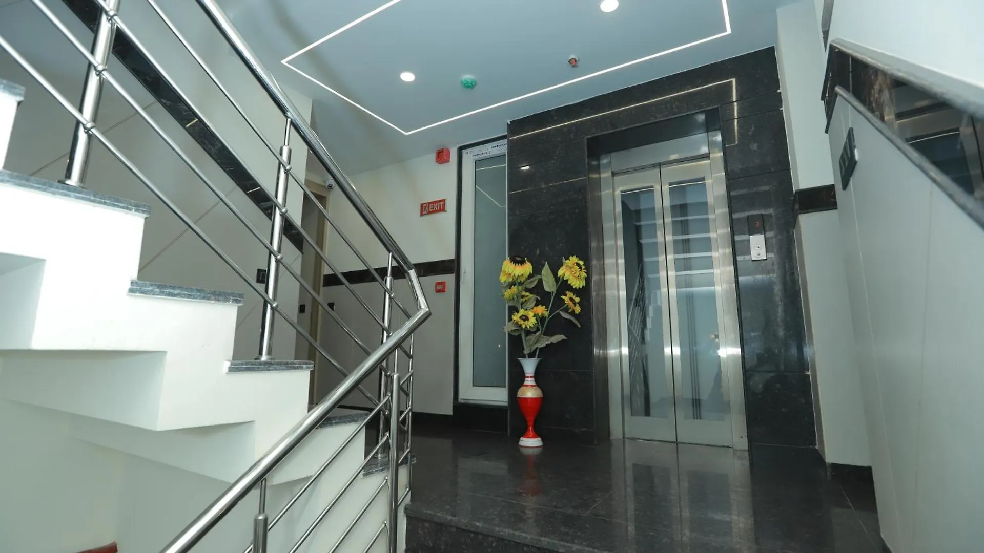 Hotel Zed - Near Delhi Airport New Delhi