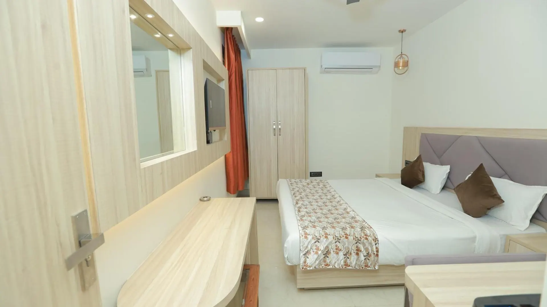Hotel Zed - Near Delhi Airport New Delhi