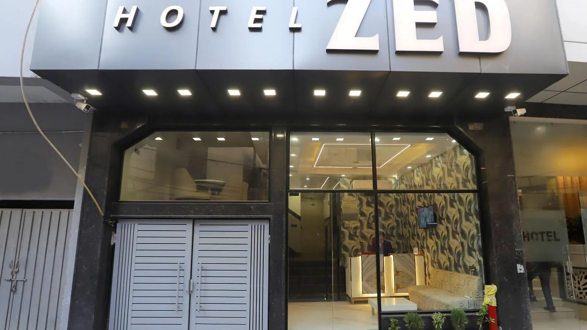 ***  Hotel Zed - Near Delhi Airport New Delhi India