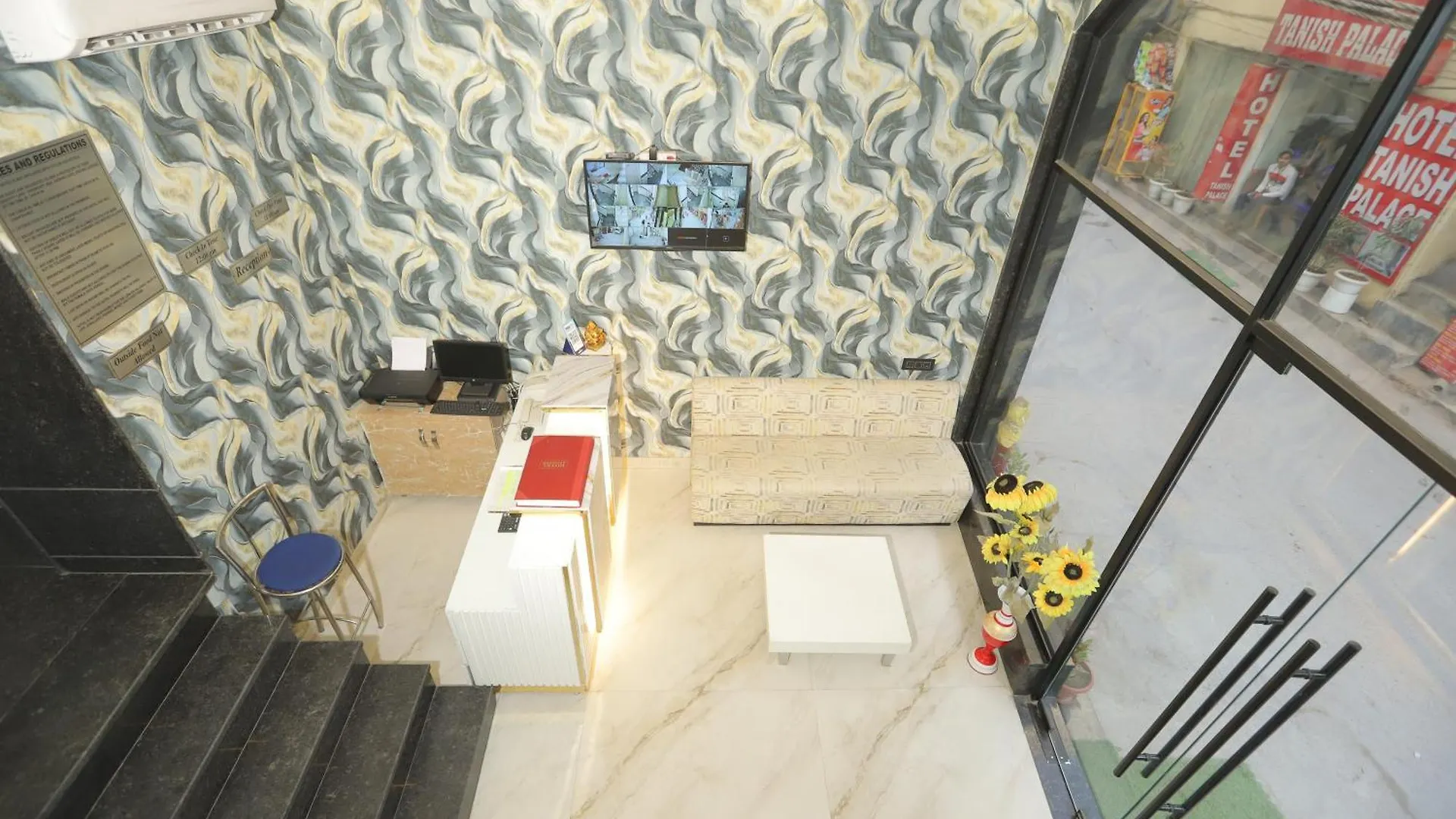 Hotel Zed - Near Delhi Airport New Delhi 3*,