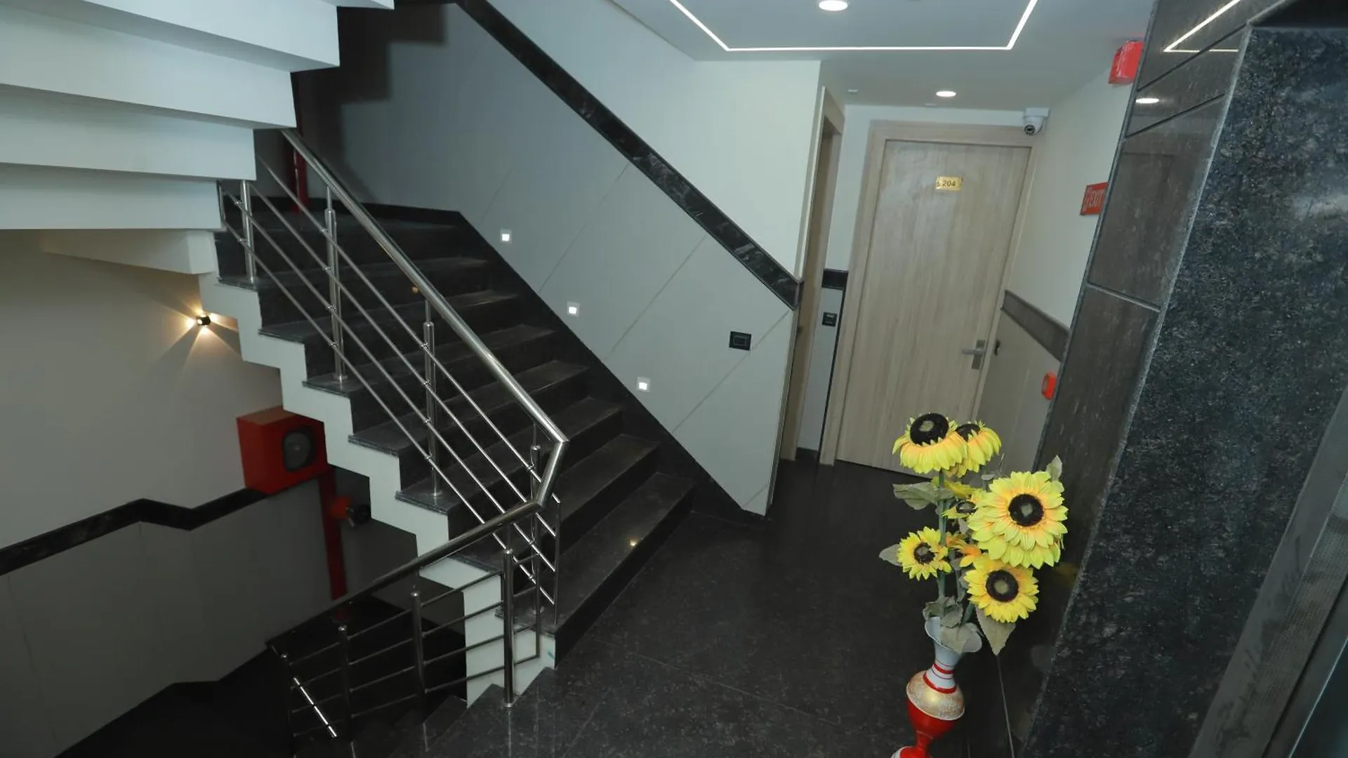Hotel Zed - Near Delhi Airport New Delhi