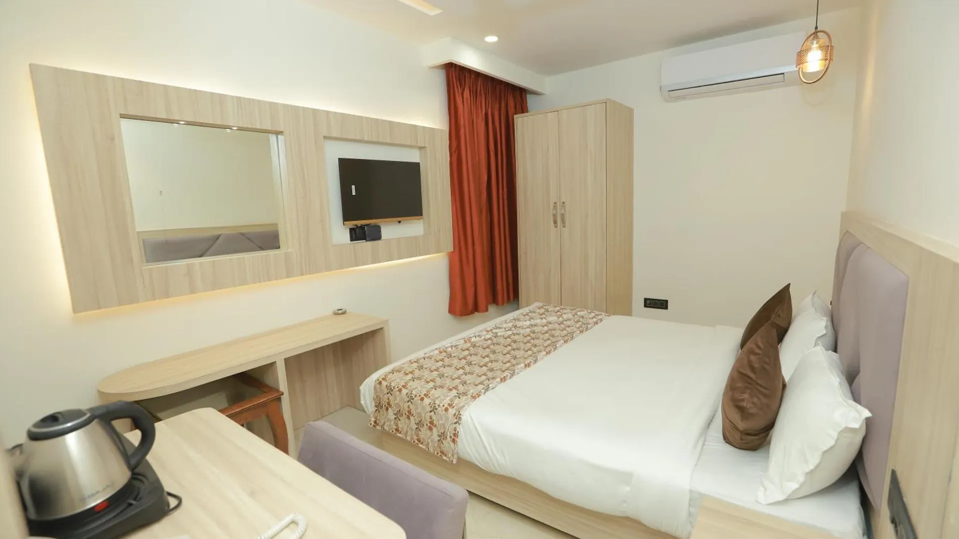 Hotel Zed - Near Delhi Airport New Delhi